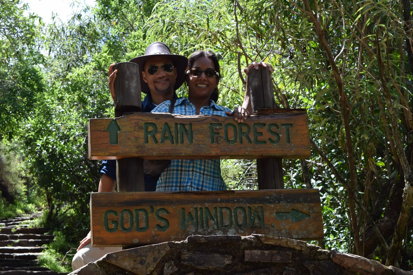 The Rain Forest and God's Window trail sign